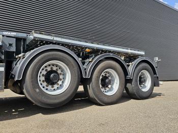 Van Bouwel 25T HOOKLIFT / ABROLKIPPER / LIFT AXLE